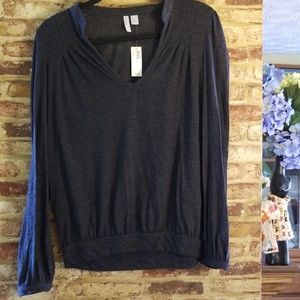 Old Navy slate grey top
